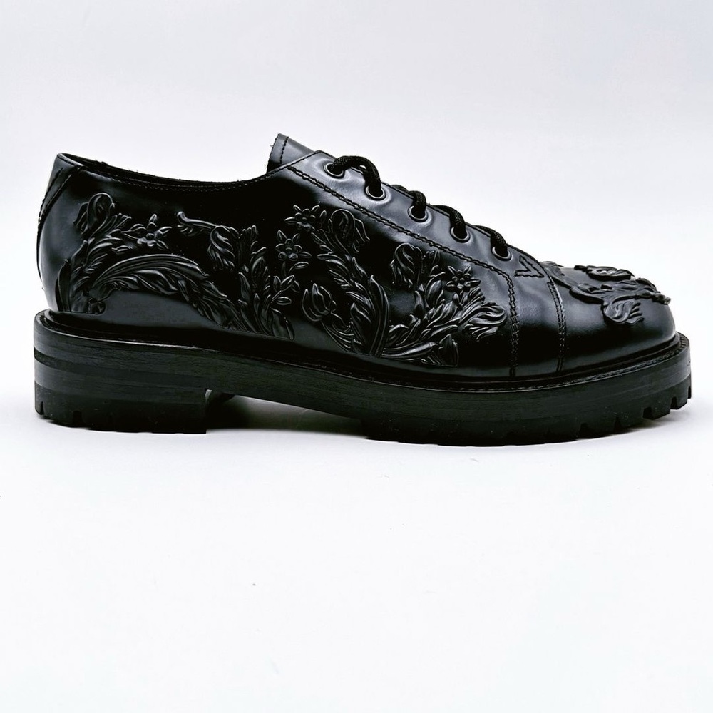 VERSACE Baroque embossed Derby Leather
Shoes. Brand new with dust bags. Size 44.